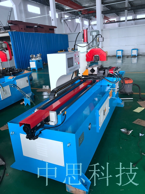 液壓提供的動(dòng)力很大，壁厚超過(guò)10mm的都可以有效切割